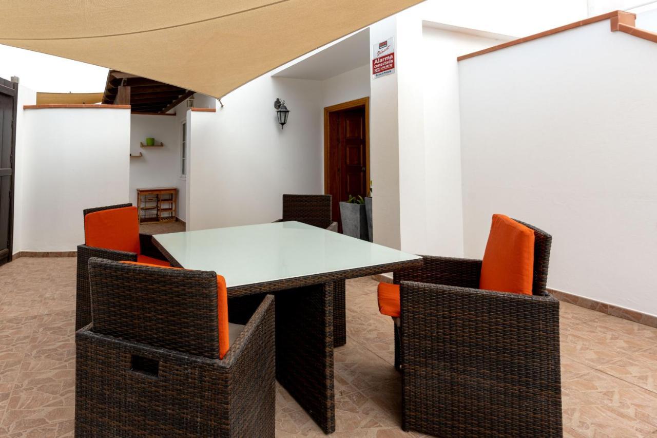 Villa Marina II Beachfront Corralejo By Holidays Home Экстерьер фото